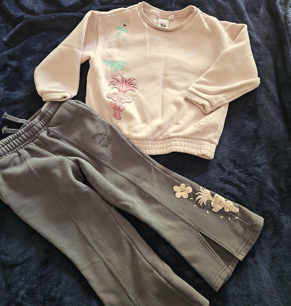 Puma Pink Crewneck Sweatshirt and Gray Jogger Set